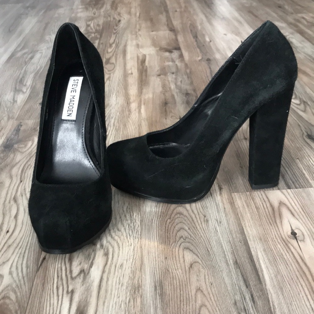 Steve Madden suede high heels black close toe
